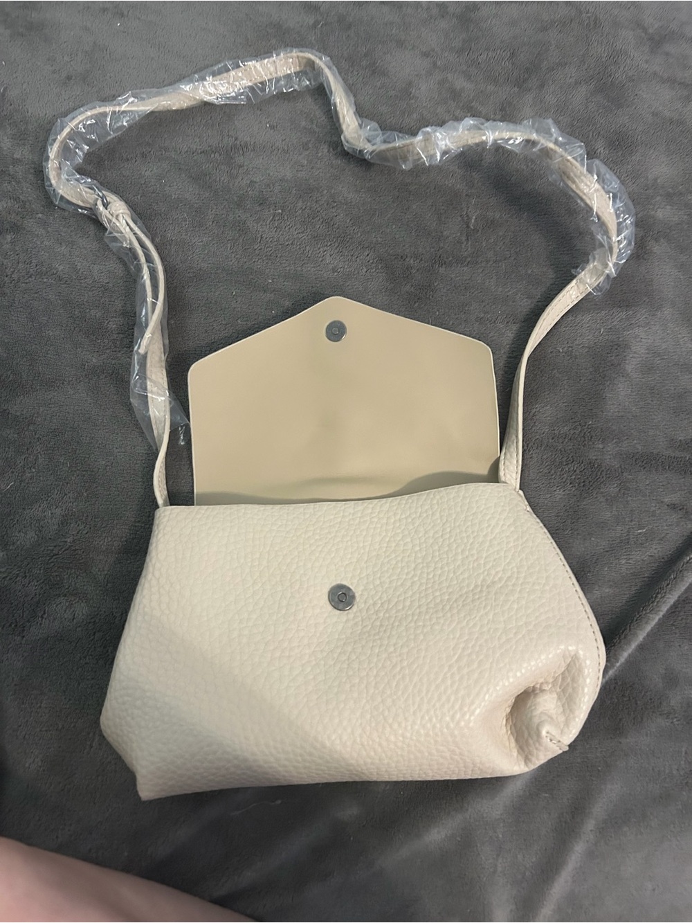 Wrangler Cream Leather Crossbody Bag - Minimalist Women’s Shoulder Bag